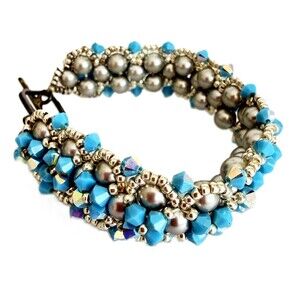 Turquoise Crystal Flower Pearl Beaded Bracelet Silver Tone Toggle 7.25" Beautif